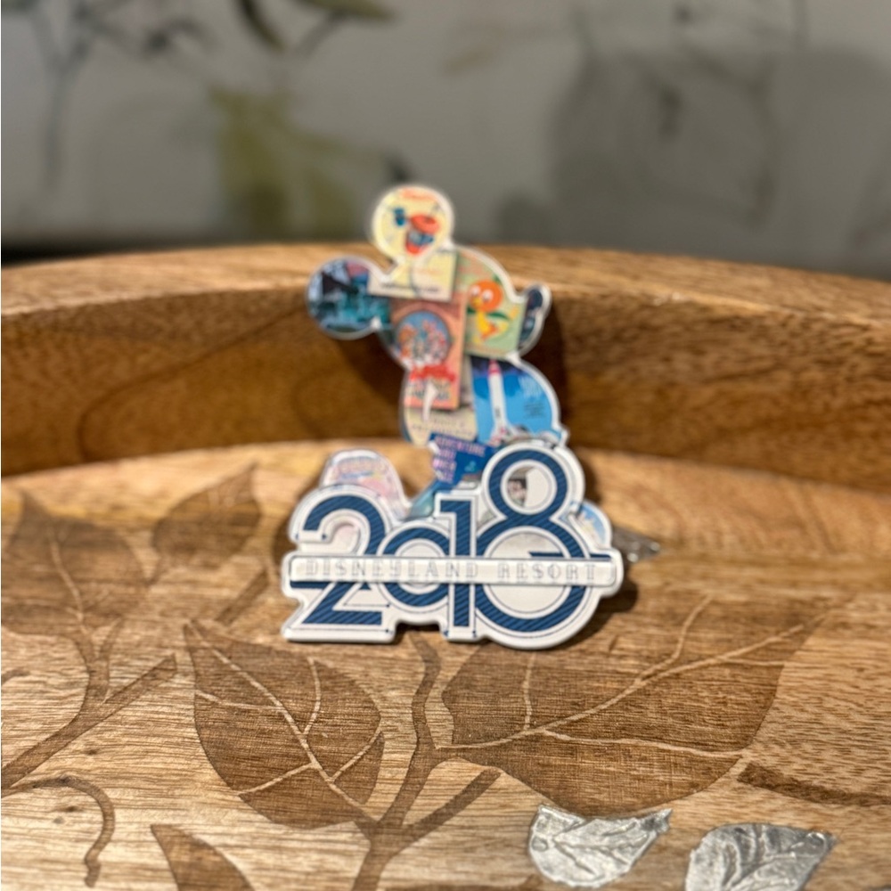 Disneyland Resort 2018 Magnet Mickey Mouse